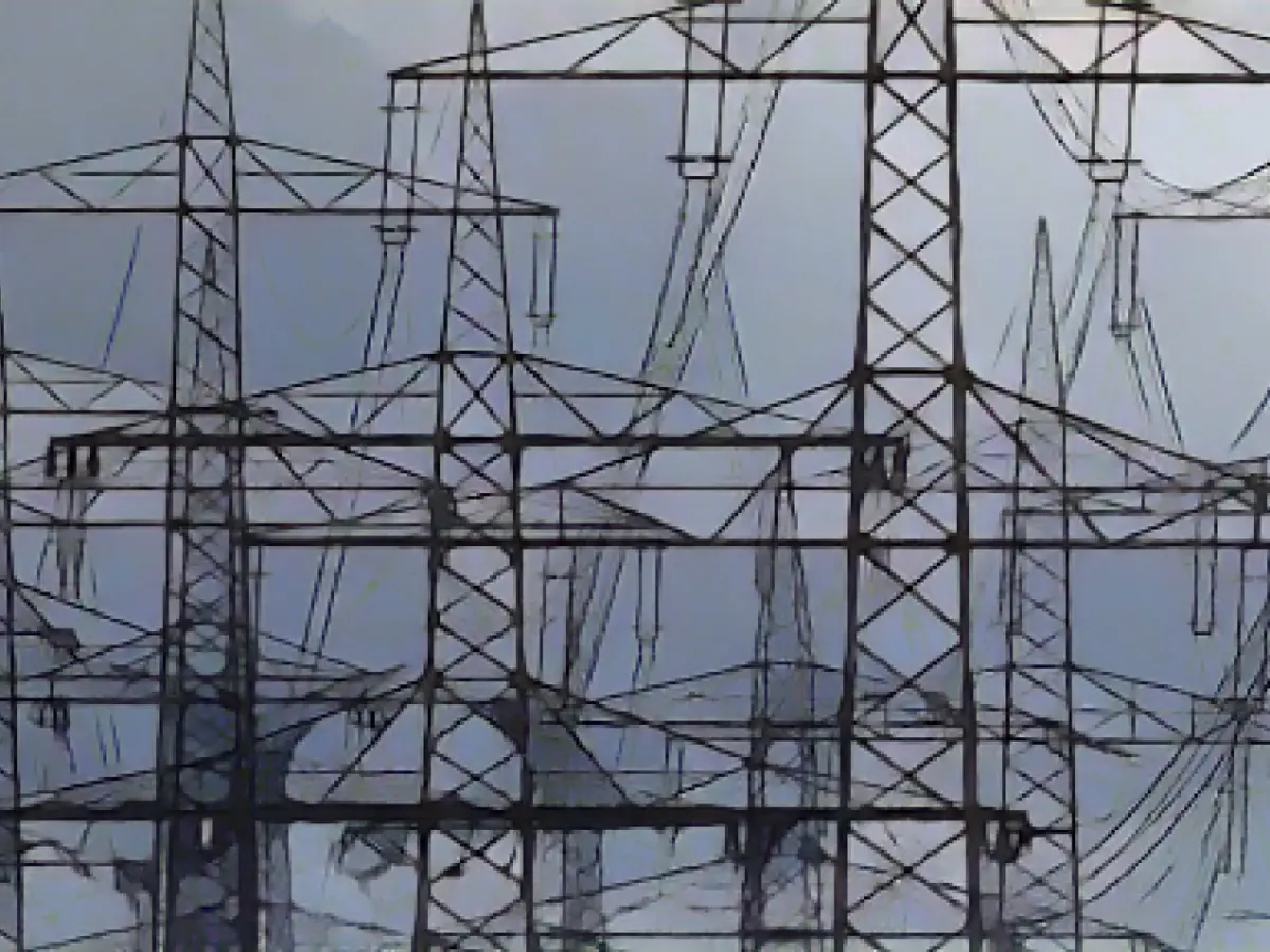 EU: Better protect consumers from escalating electricity prices