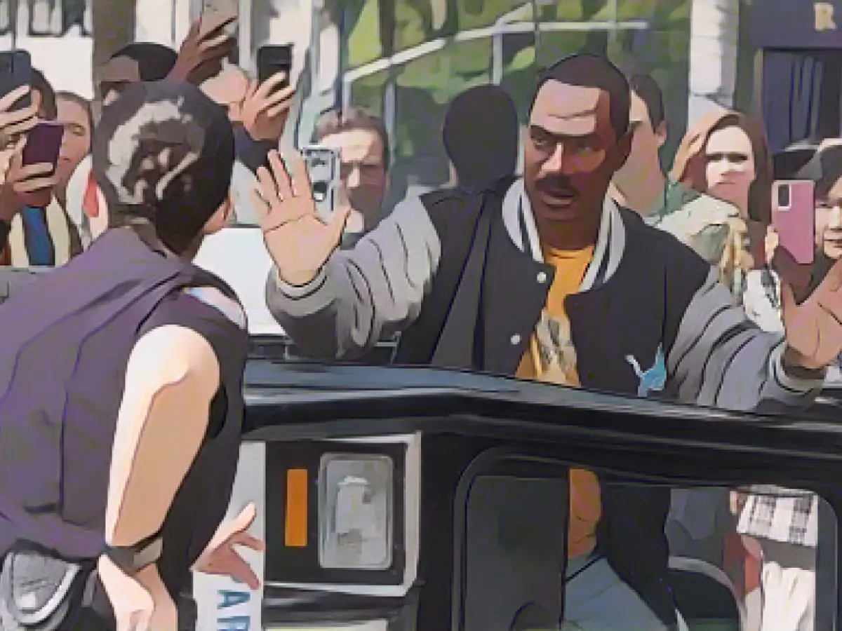 Eddie Murphy returns as Axel Foley in the Beverly Hills Cop 4 trailer.