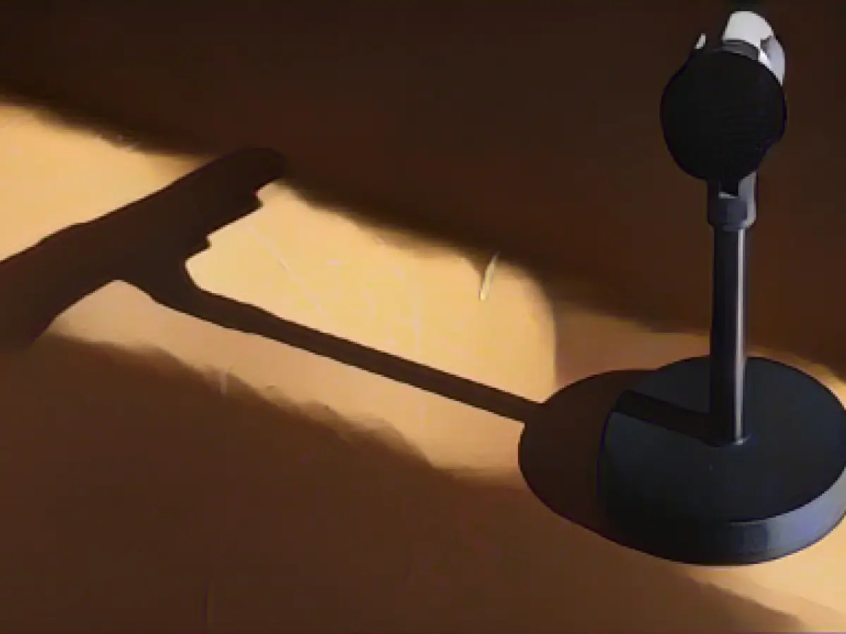 OVG rejects urgent application - open-cast gravel sand mining stands