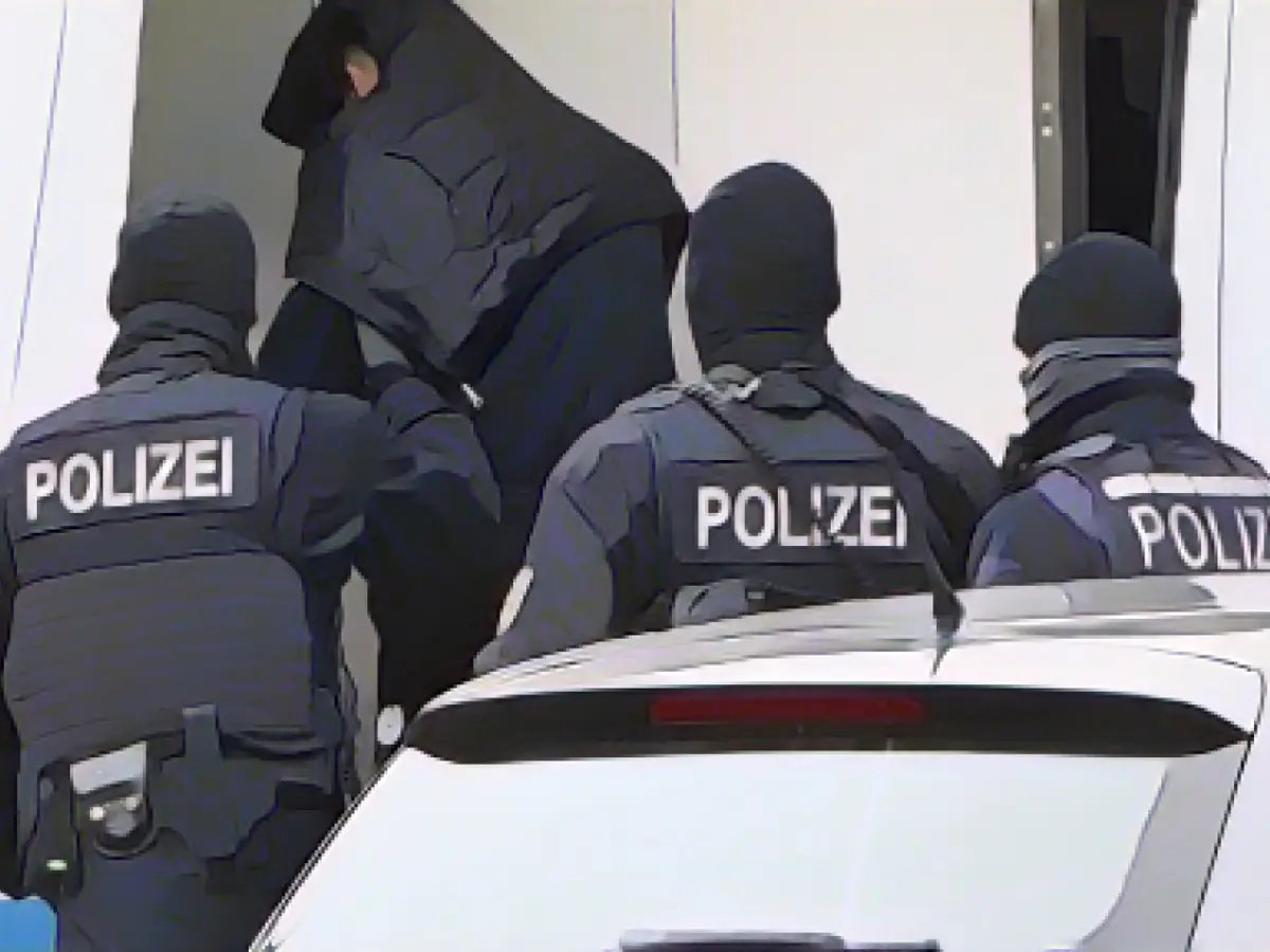 Suspected Hamas members before BGH investigating judge