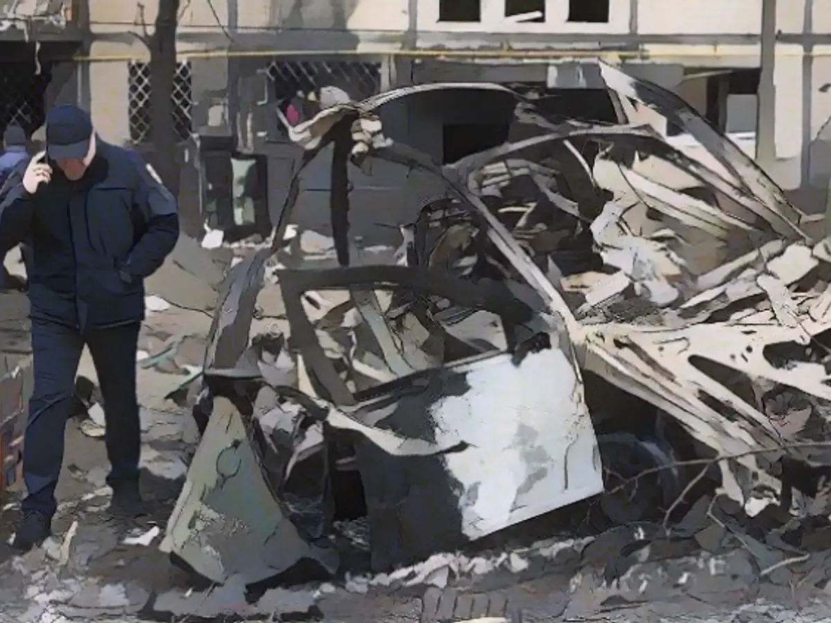 +++ 07:59 Ukraine: Russia lost 930 fighters yesterday +++