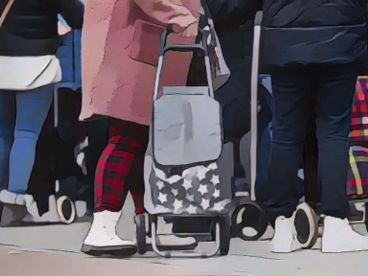 Food banks in permanent crisis - high demand in major cities