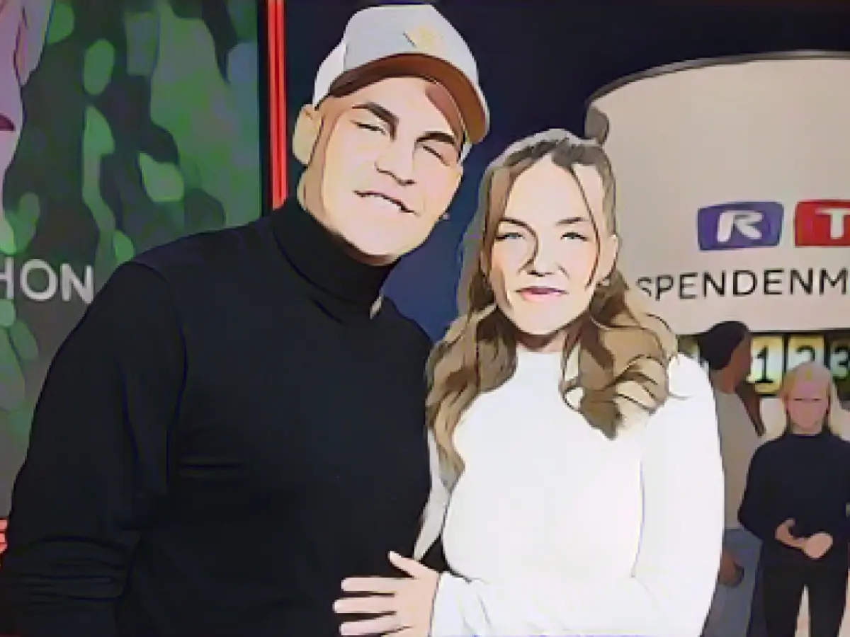 He makes a sweet declaration of love to Laura