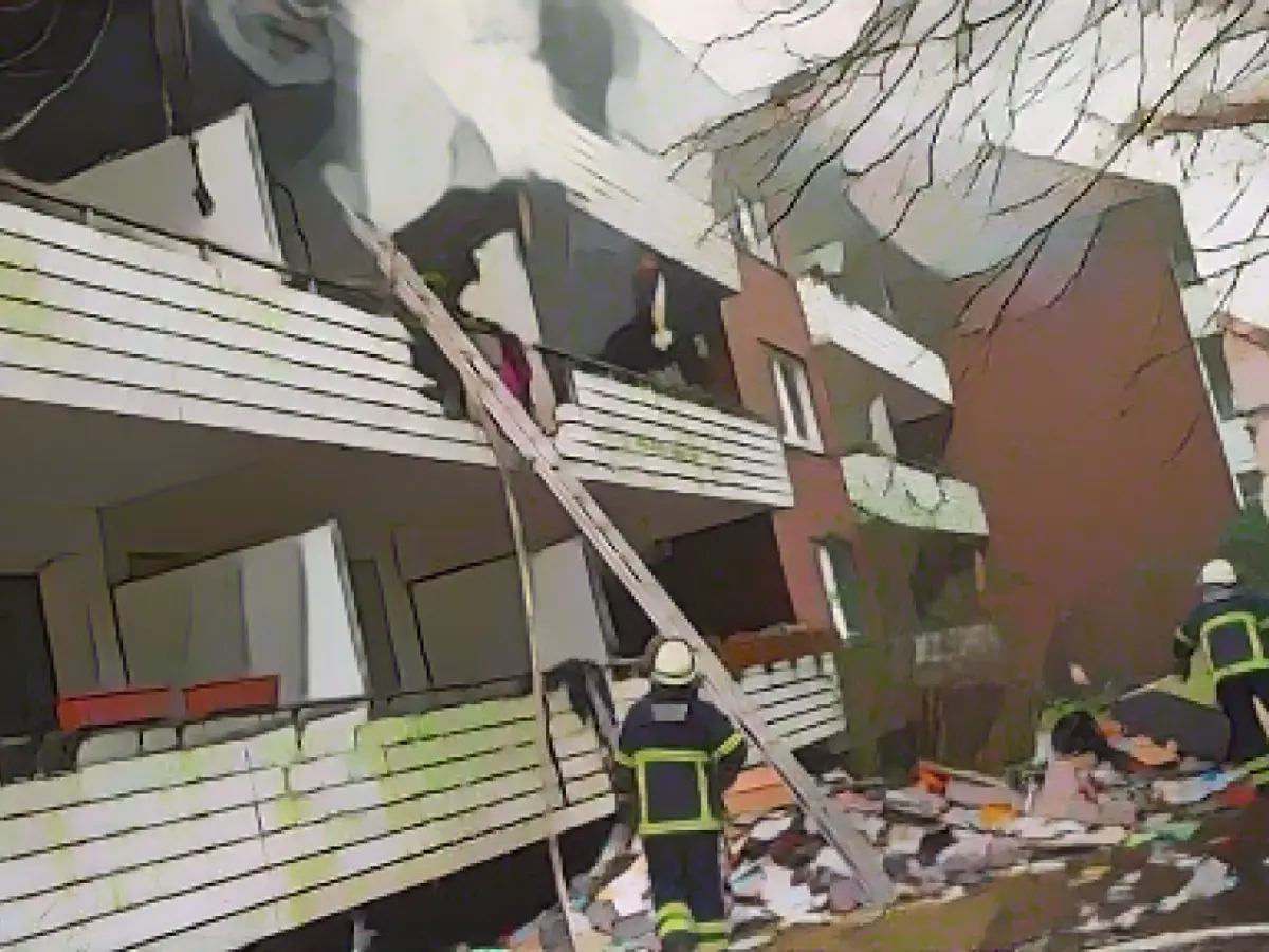 Two firefighters injured while extinguishing apartment fire