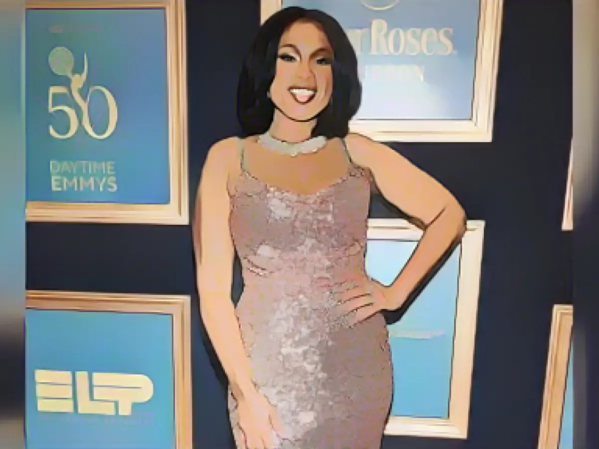 Sparkling eye-catcher at the Daytime Emmy Awards