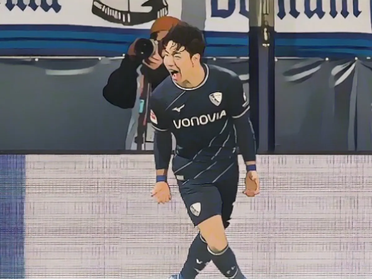 Bochum's Asano nibbles on protest chocolate and scores