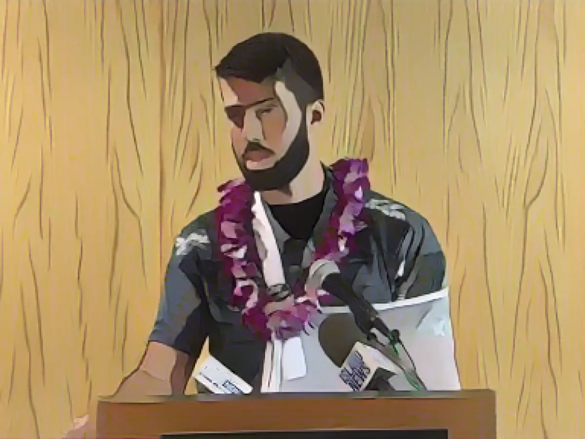 'I didn't give up the will to live': Hiker who fell nearly 1,000 feet off Hawaii trail rescued three days later