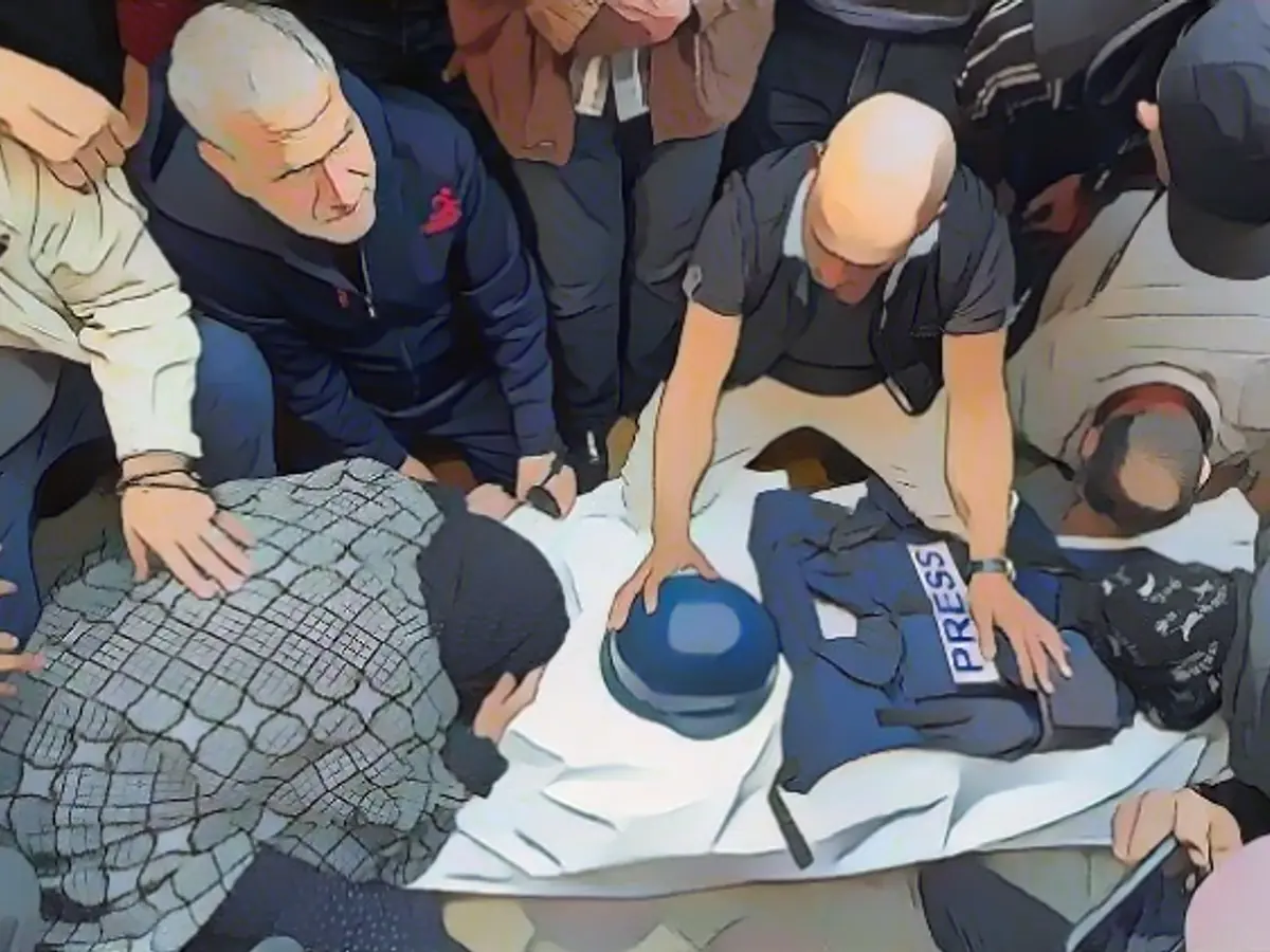 Al-Jazeera moves to The Hague over dead cameraman