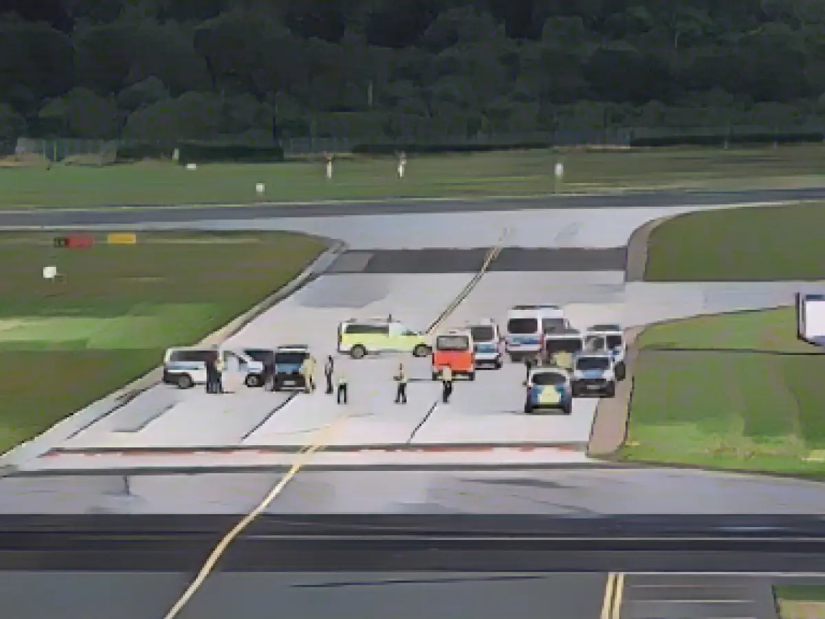 Report: Lufthansa demands 740,000 euros from climate activists