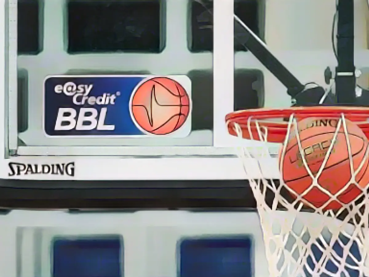 Bayern basketball players win top match against champions Ulm