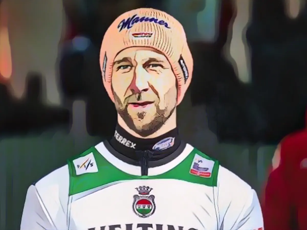 German ski jumpers now have their "flying dinosaur"