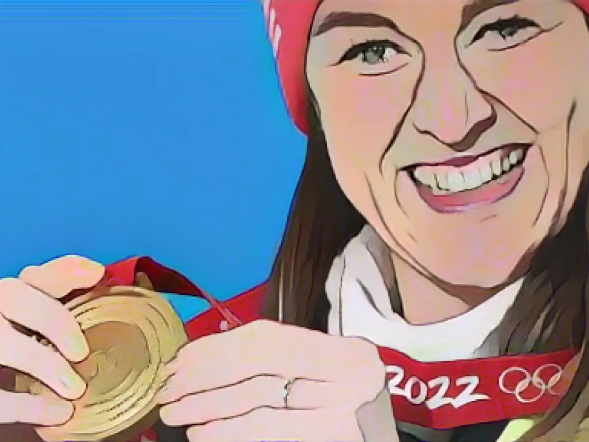 Mum-to-be, Dauser and gold basketball player honored at gala