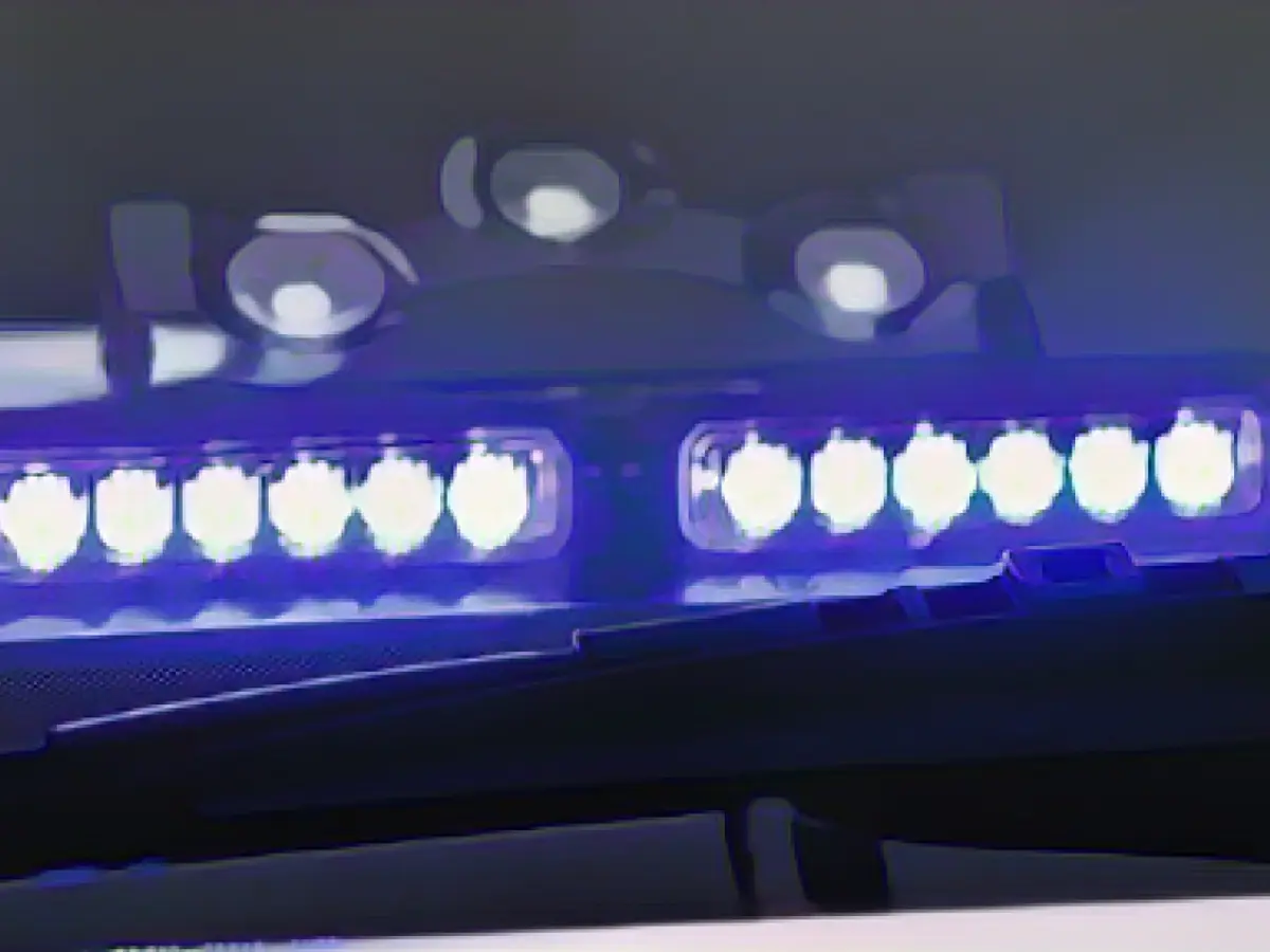 Unknown person racially insults 14-year-old with a nikab