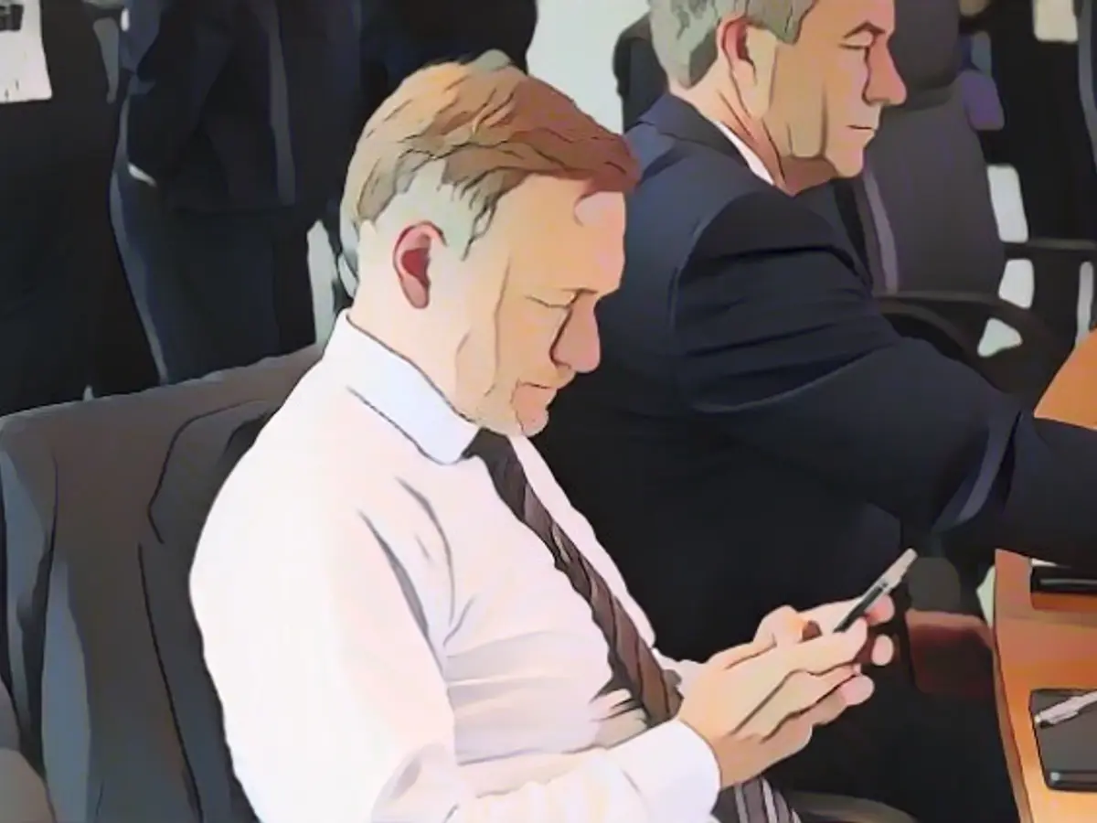 FDP begins member survey