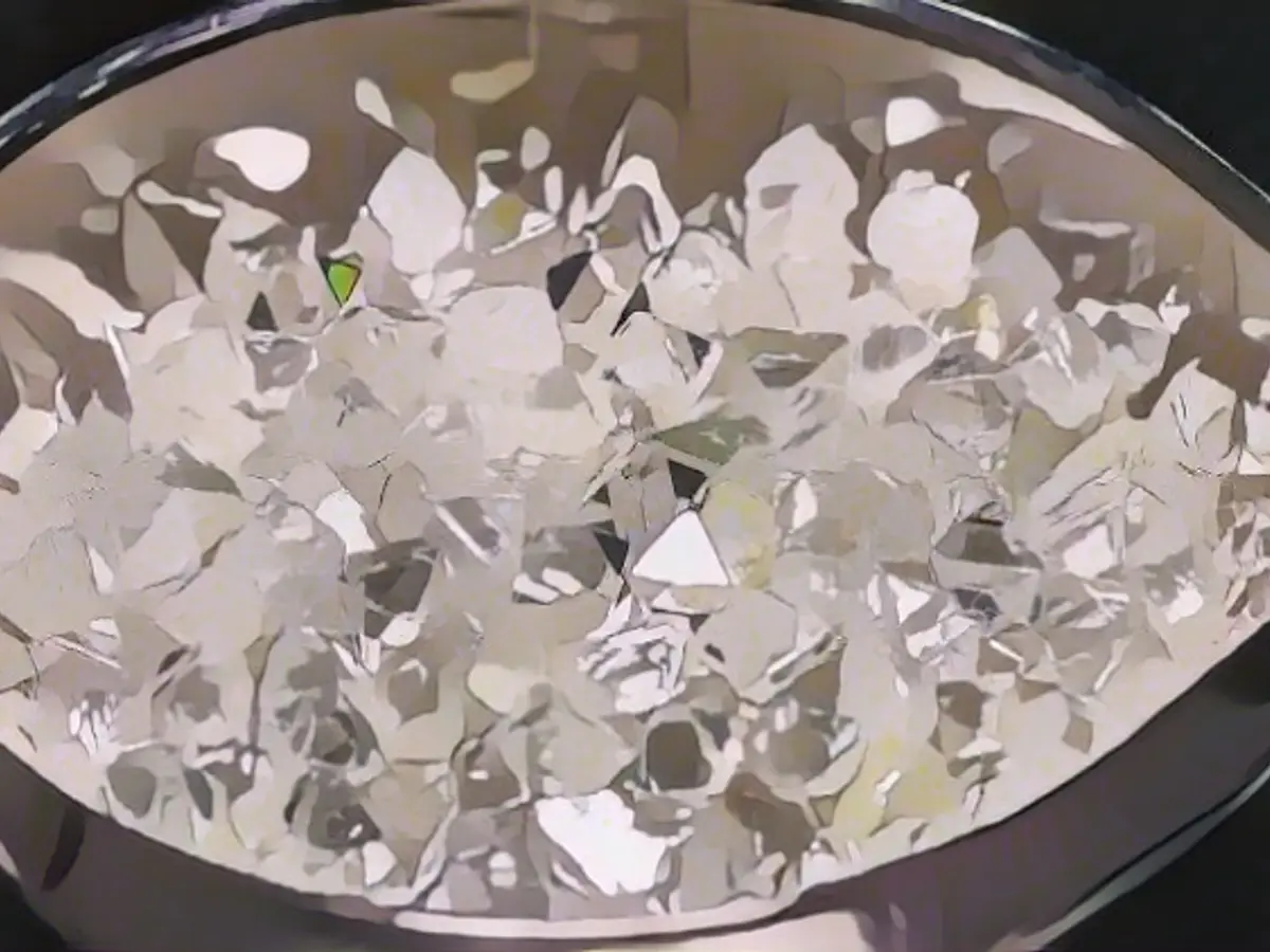 EU goes after Russia's diamonds and liquefied natural gas