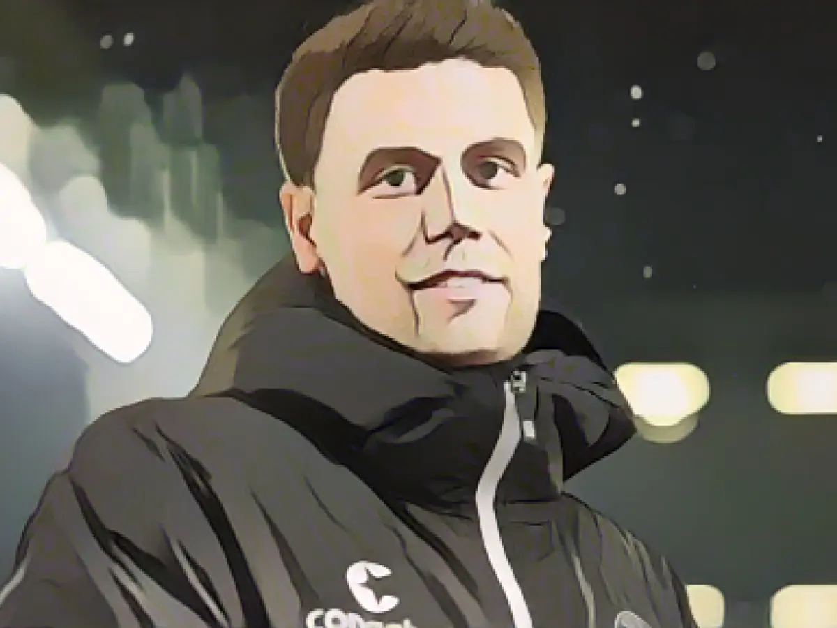 St. Pauli manager wants "clarity" in contract poker