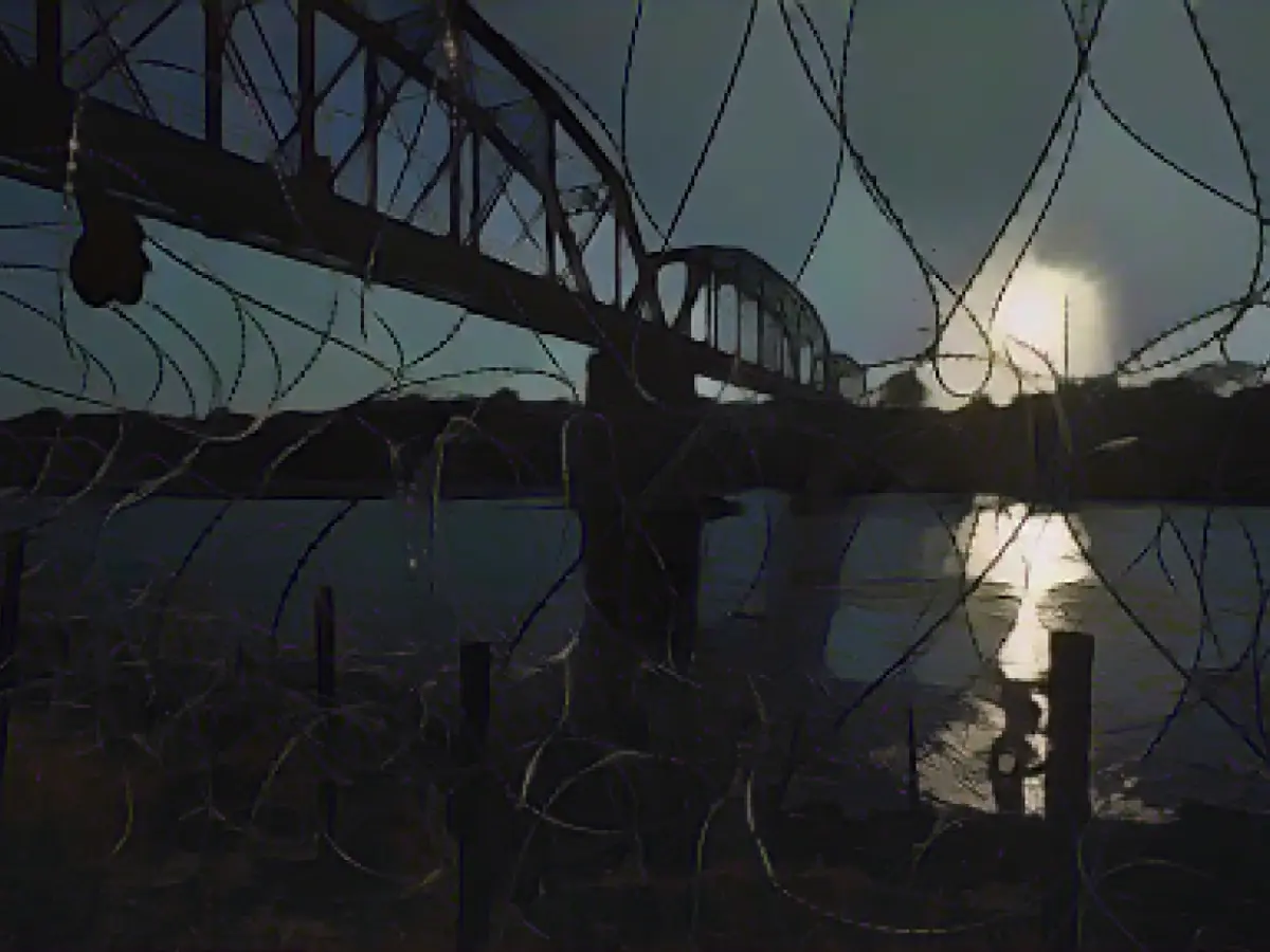 Railroad companies ask U.S. Customs to immediately reopen rail crossings at southern border