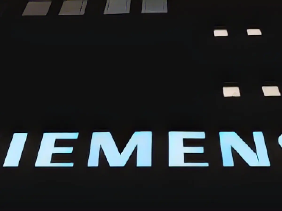 Siemens stake in Siemens Energy declines: Pension fund