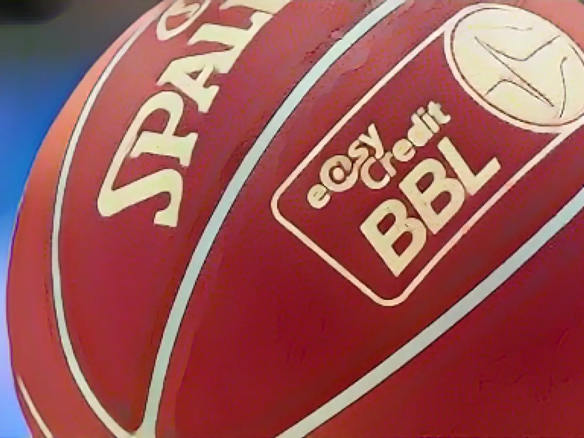 Seawolves release professional basketball player