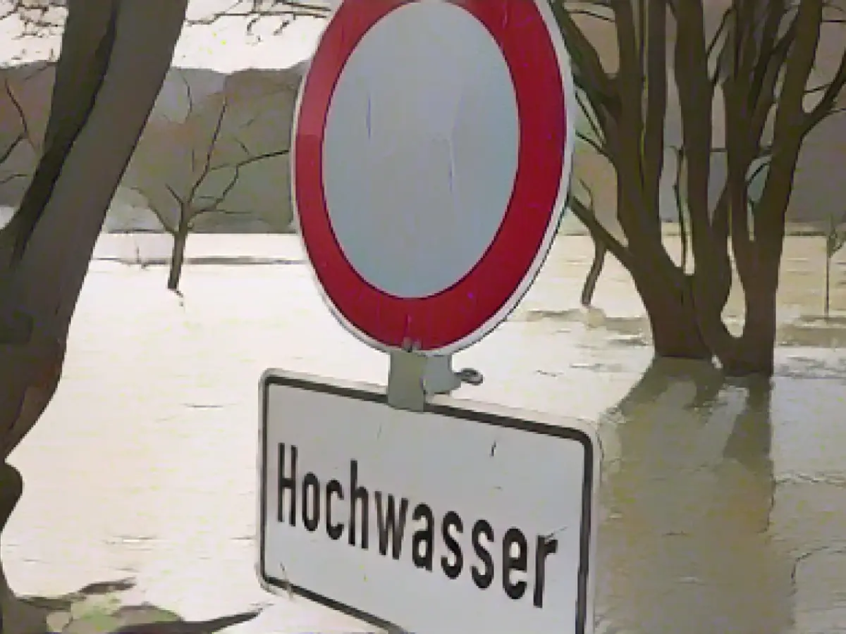 After flooding: Rhine reopened for navigation