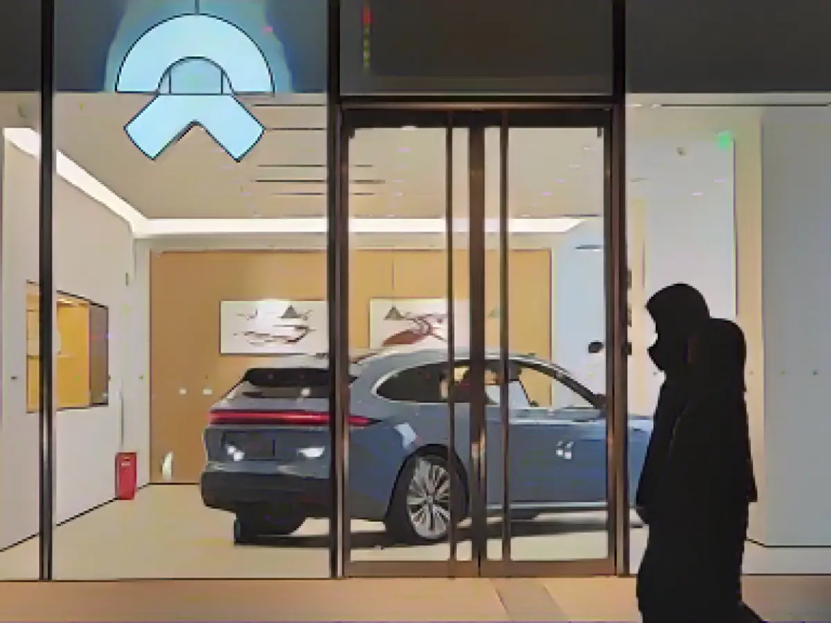 Tesla challenger Nio raises $2.2 billion from Abu Dhabi's CYVN