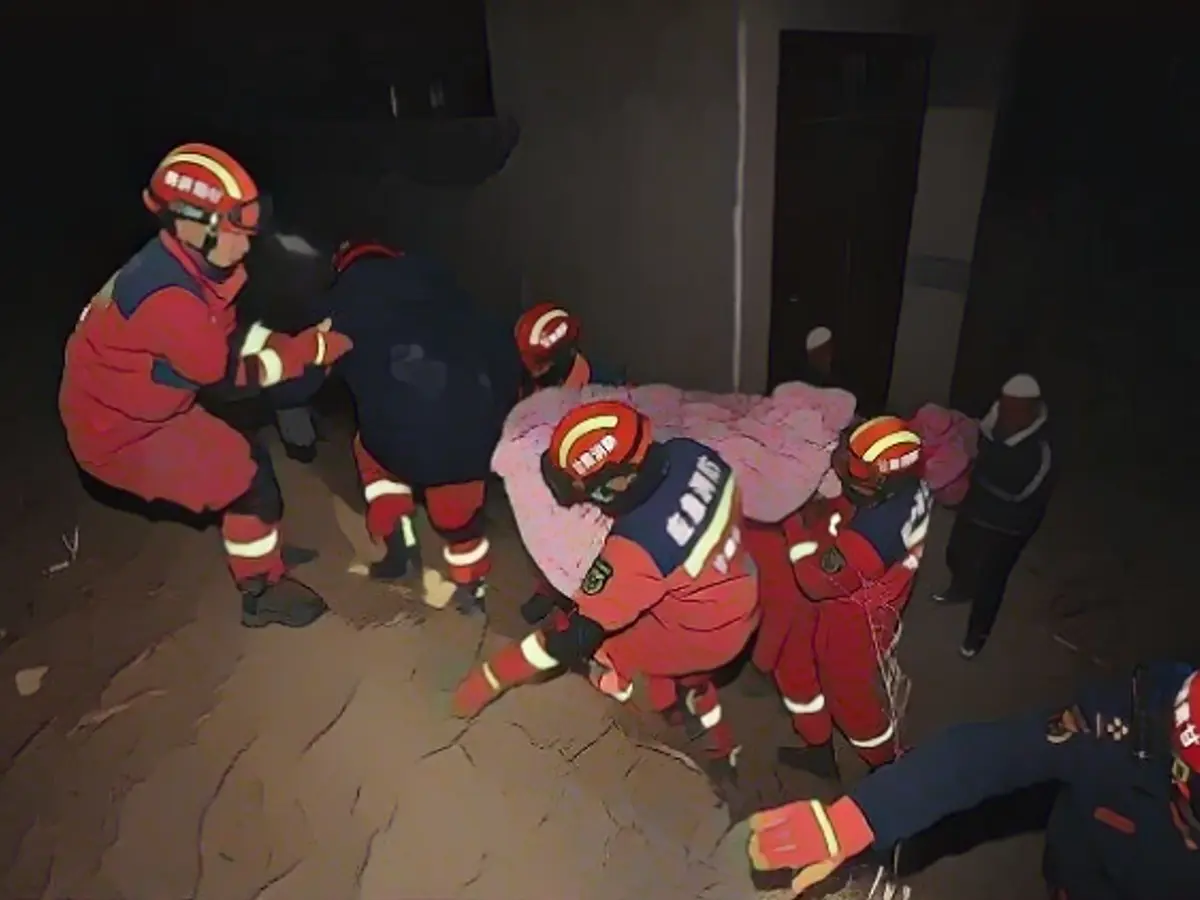 Severe quake shakes China