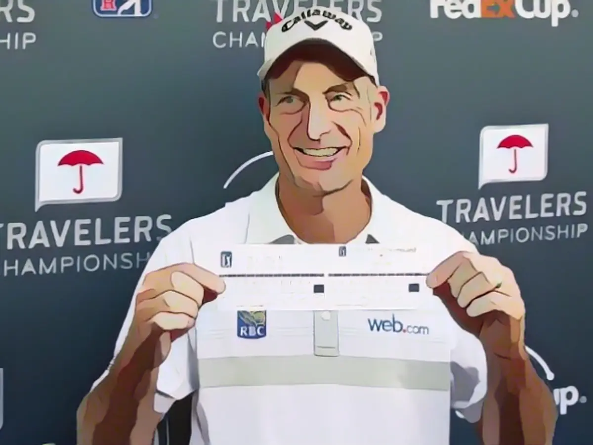 PGA Championship: Hideki Matsuyama, Kevin Kisner share half-time lead