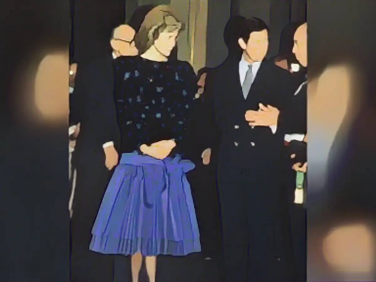 Dress breaks record at auction