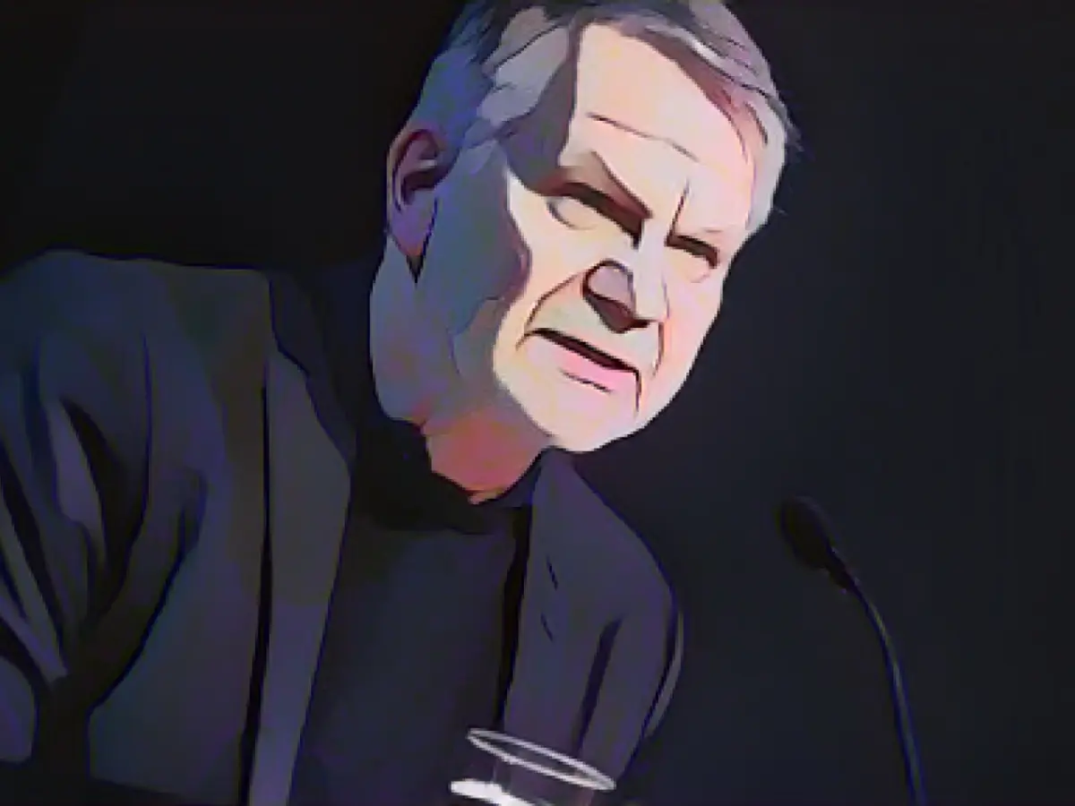 Evil premonitions - "The Comet" by Durs Grünbein