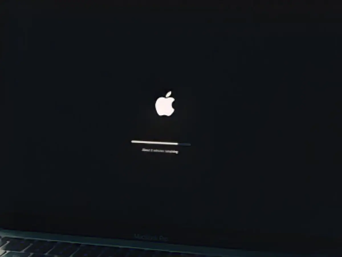 Update your Mac to avoid shameful screen sharing disasters