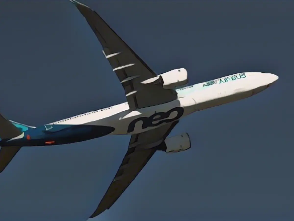 United Airlines suspends service at JFK Airport