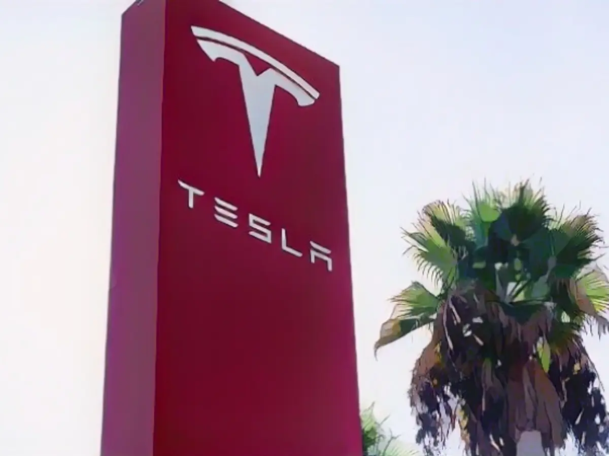 Tesla has to recall cars in the USA again
