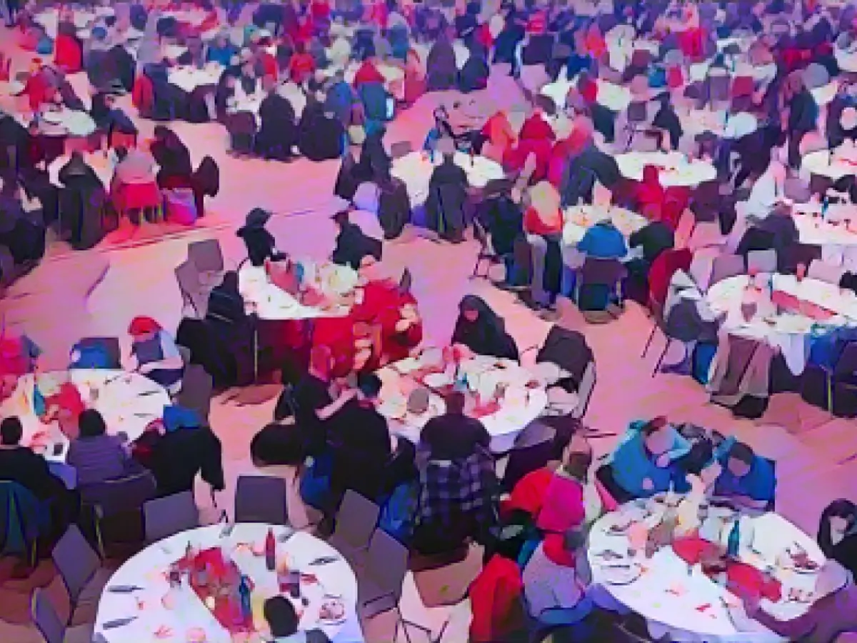 Leg of goose for Berlin's homeless - only without Frank Zander