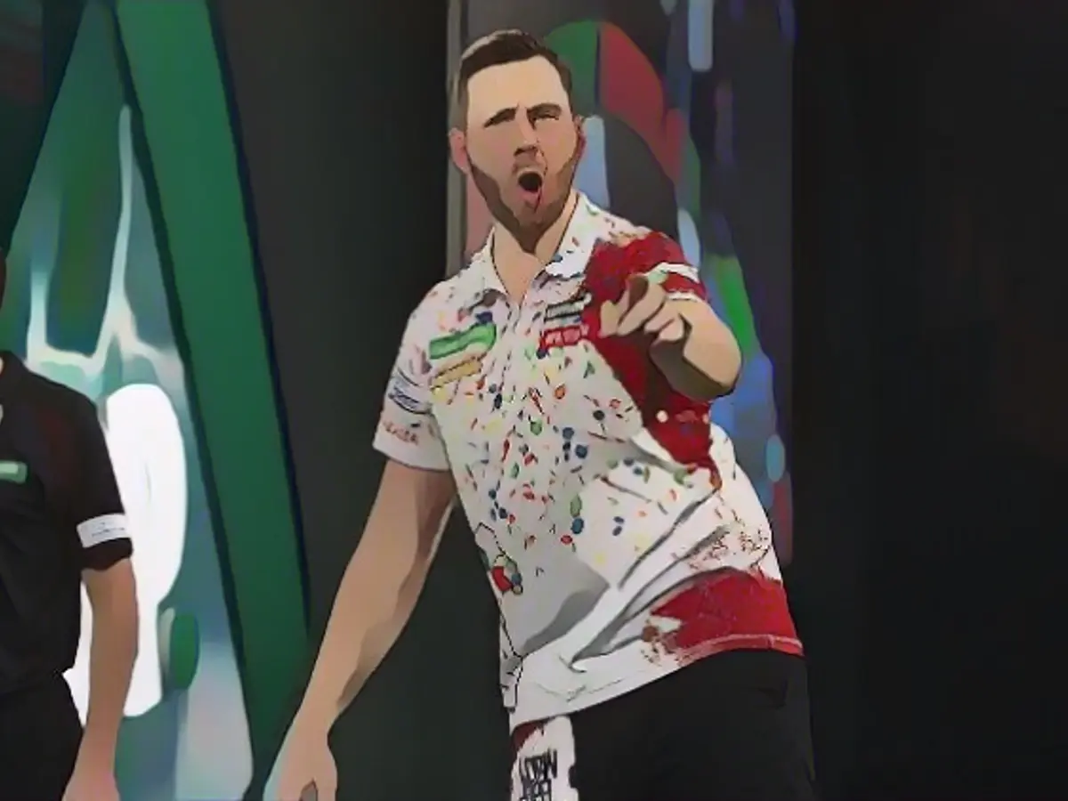 Florian Hempel makes incredible darts comeback
