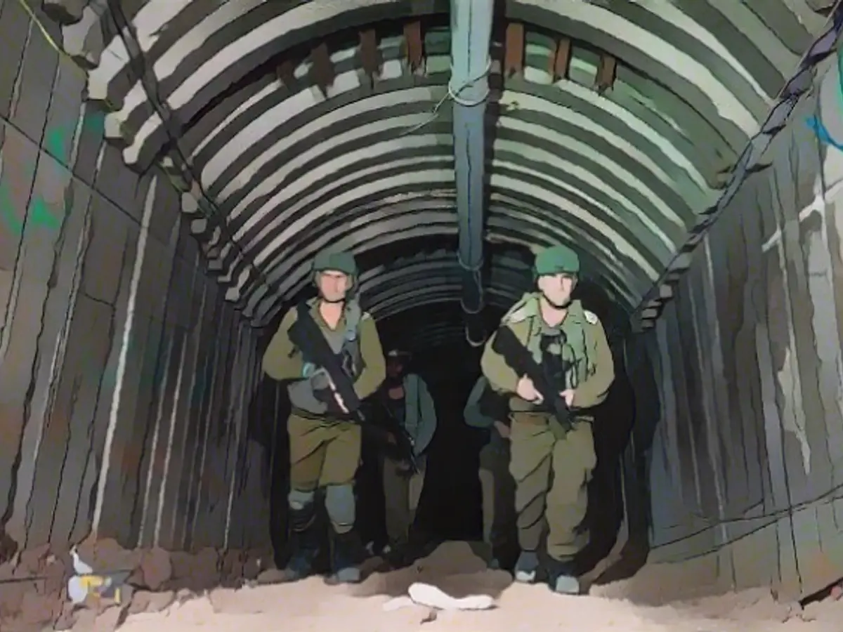 Israel takes hundreds of prisoners and expands operation