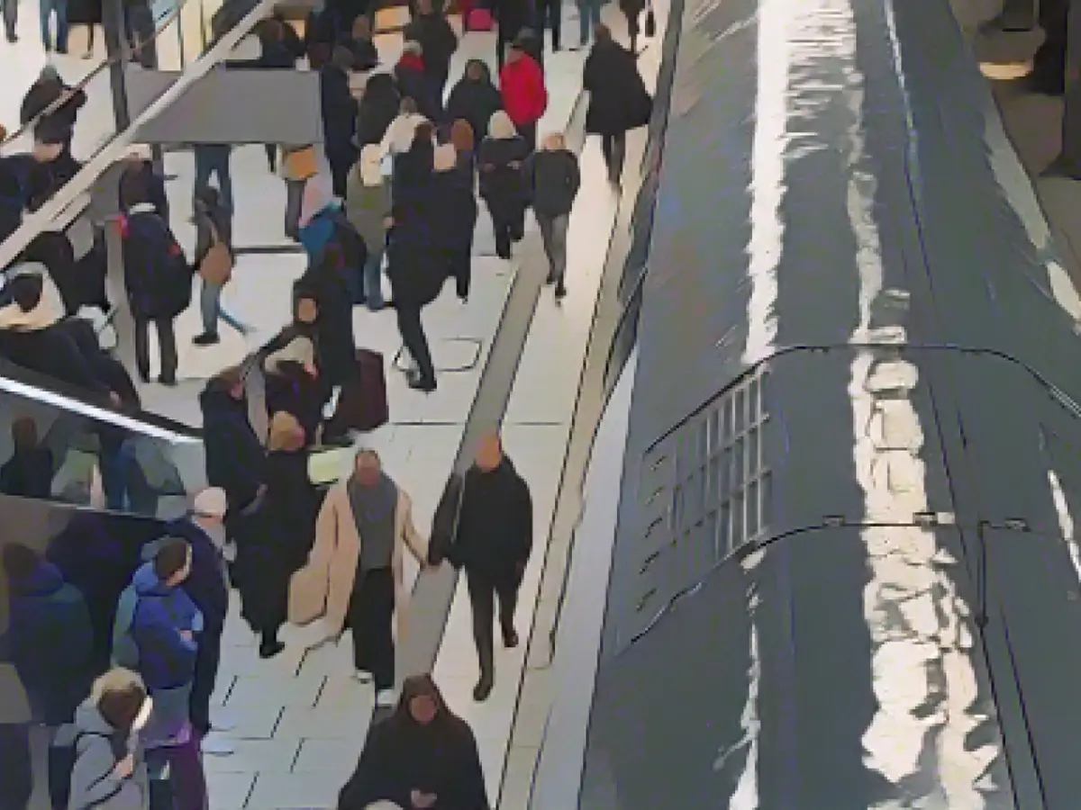 Once and never again: How I traveled 500 kilometers home on regional trains