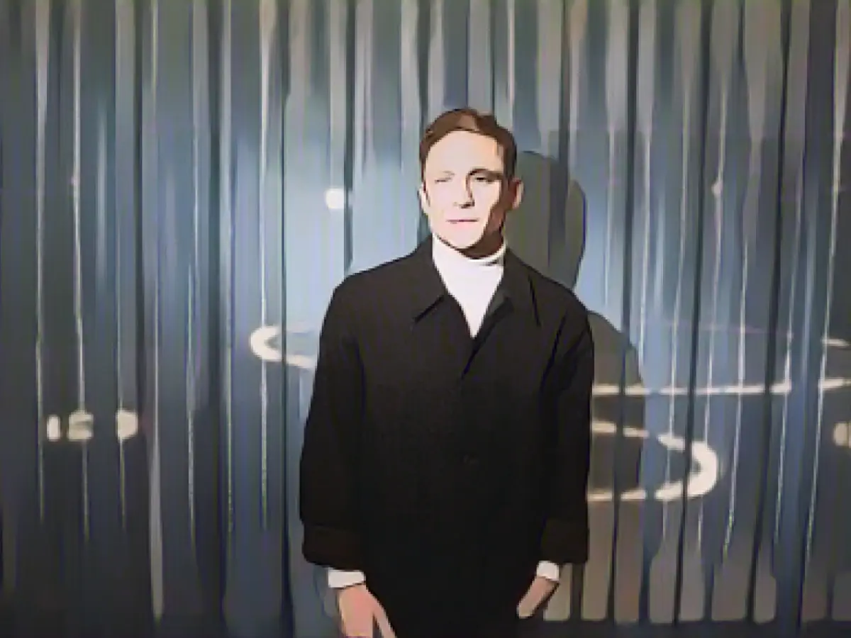 Schweighöfer: Dress style doesn't go down well with daughter