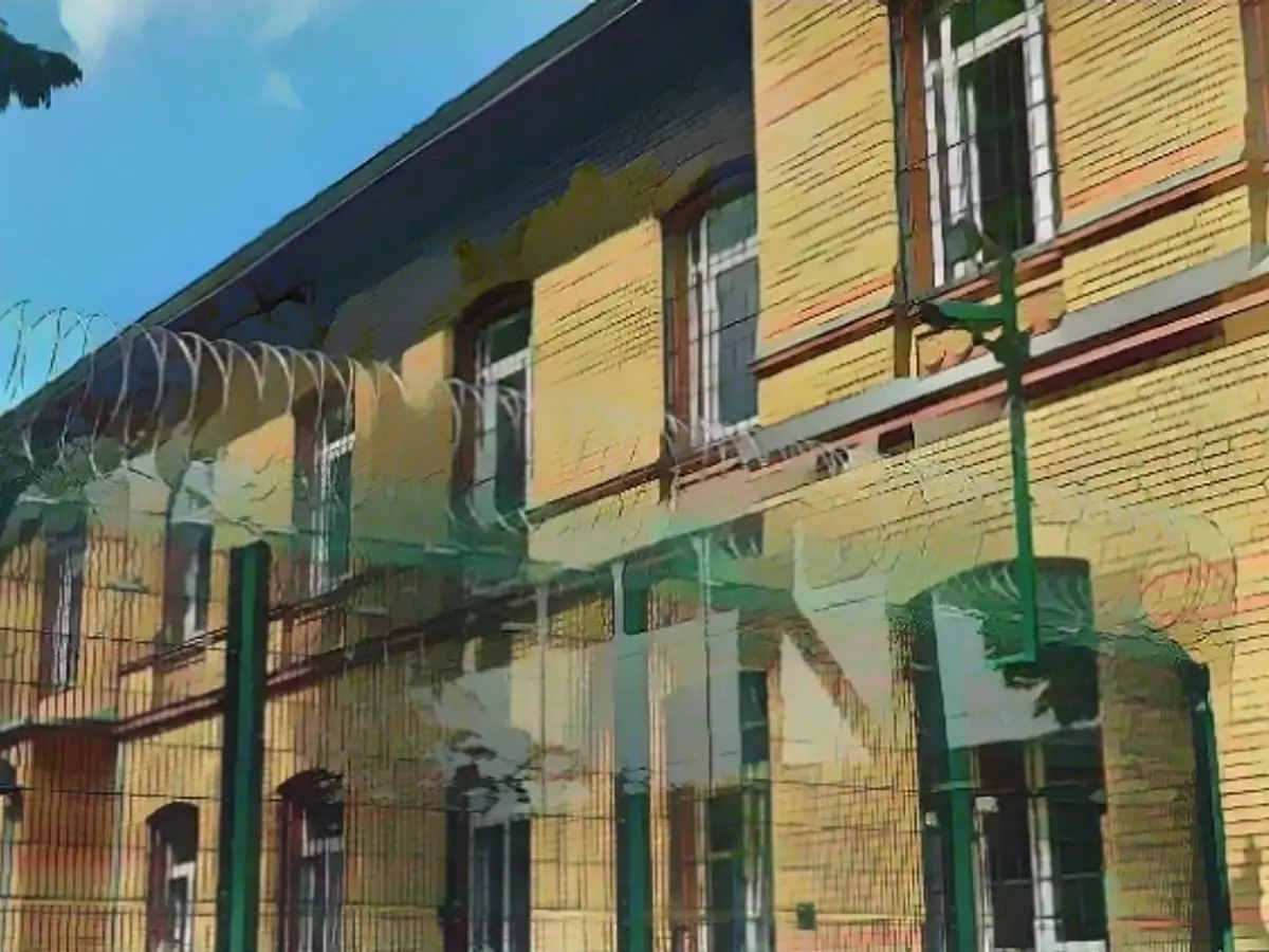 Two criminals escape from Berlin's penal institution