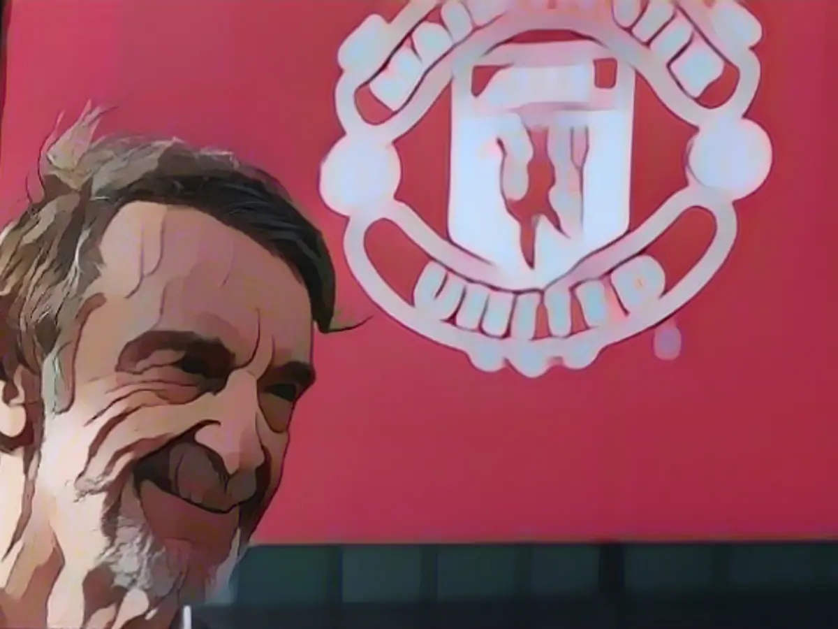 Billionaire ends investor haggle at ManUnited