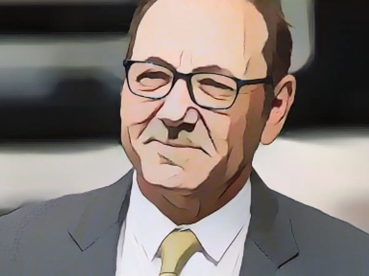 Star stays true to bizarre Christmas tradition