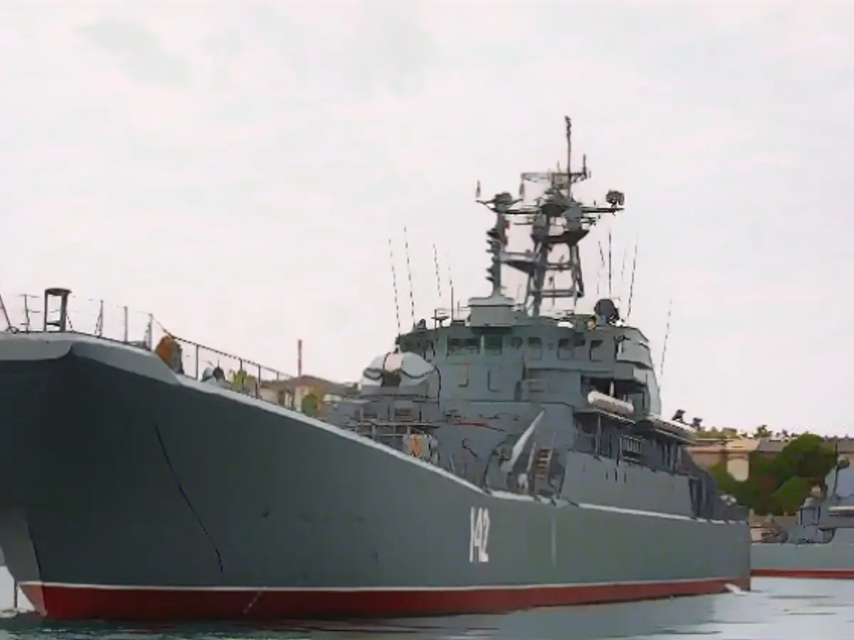 Ukraine says it destroyed Russian warship