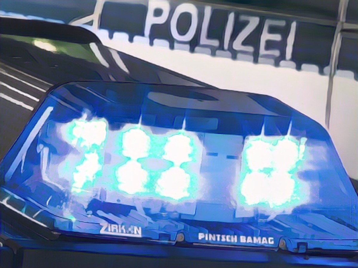 Four masked men steal tobacco products worth 5000 euros