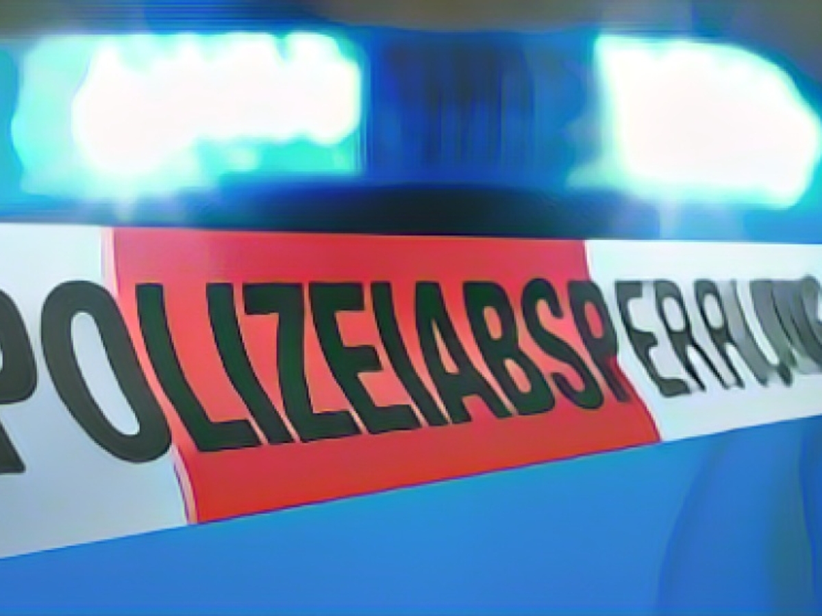 Smuggler's car skids out of the bend