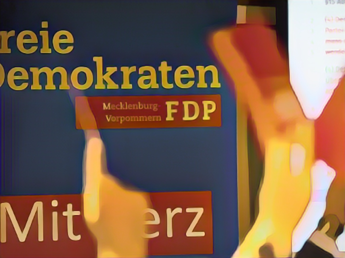 FDP in MV calls for "clear edge in migration policy"
