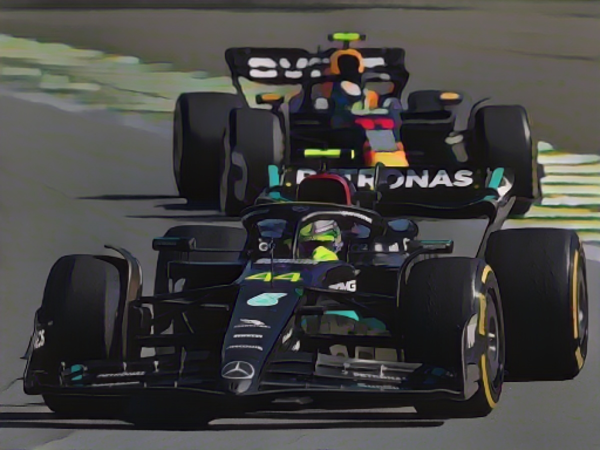 Mercedes mood low: "This car doesn't deserve to win"