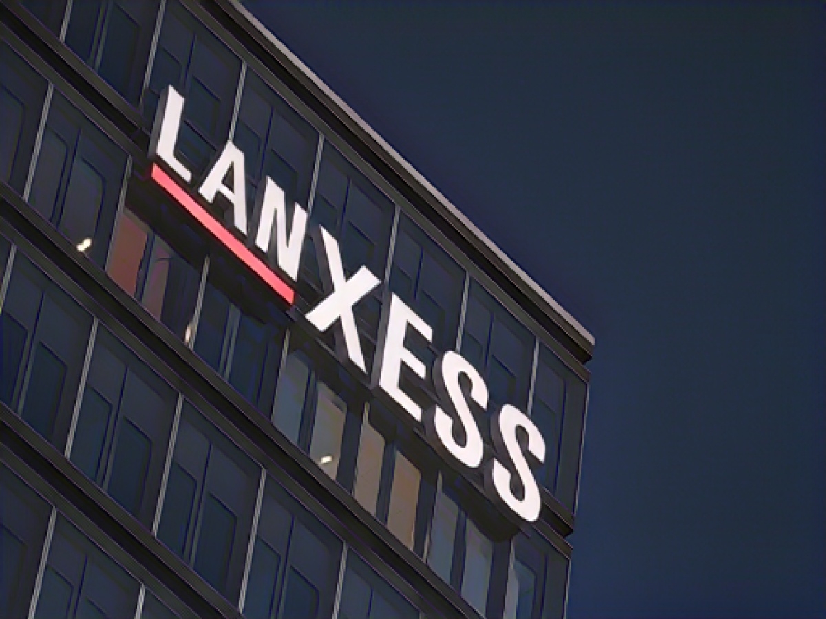 Lanxess cuts profit expectations and intends to reduce dividend