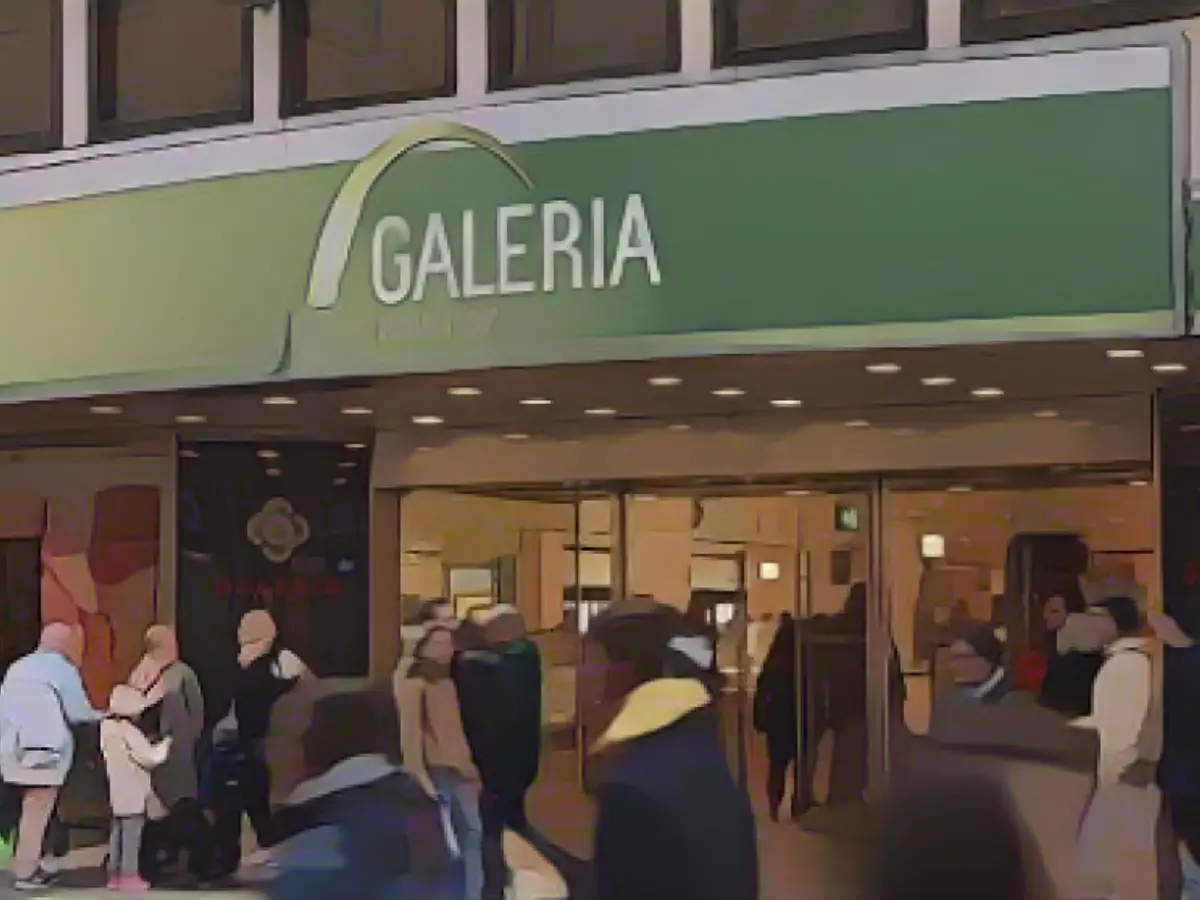 New investor to take over parts of Galeria Karstadt Kaufhof