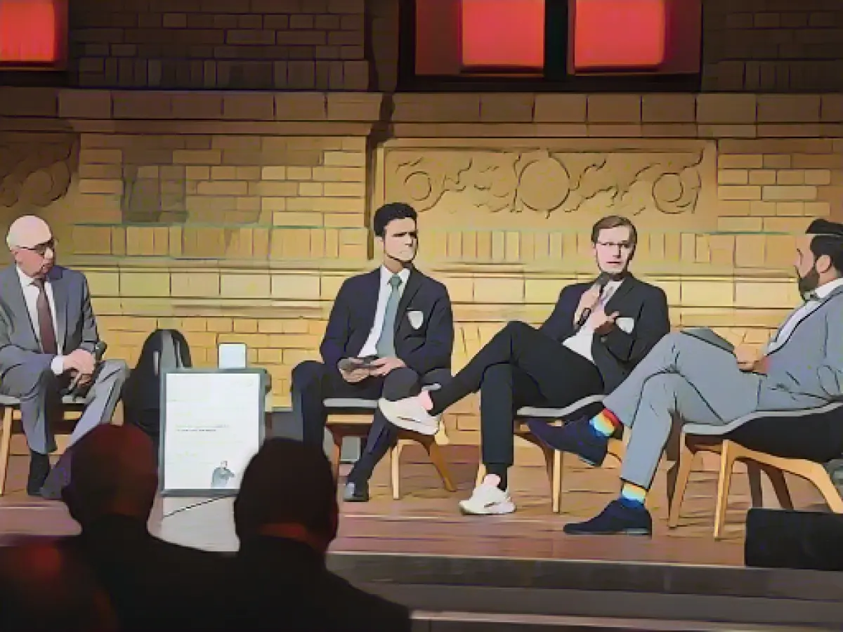 Must become louder: Meyer calls for education offensive