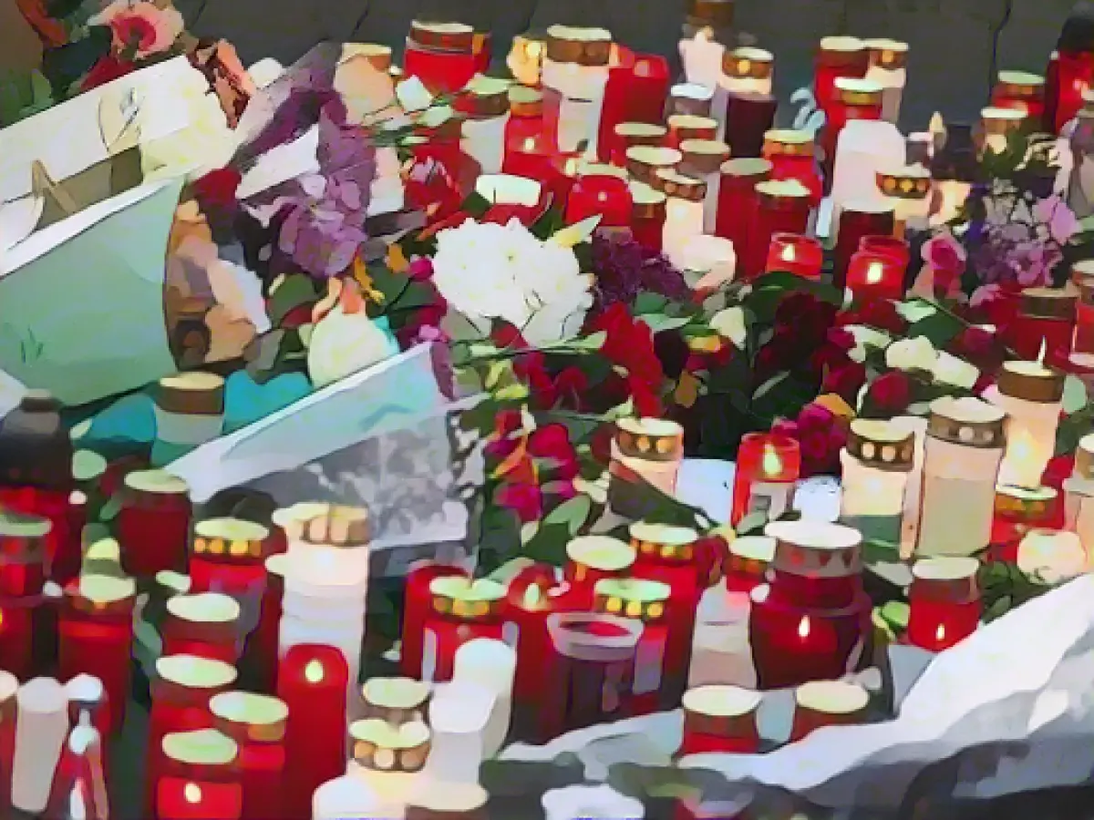 Prosecutor: Suspected gunman inconspicuous so far