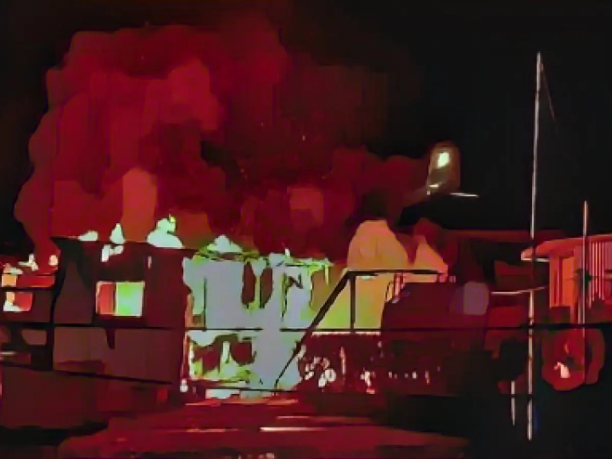 Angry camper burns down his own motorhome